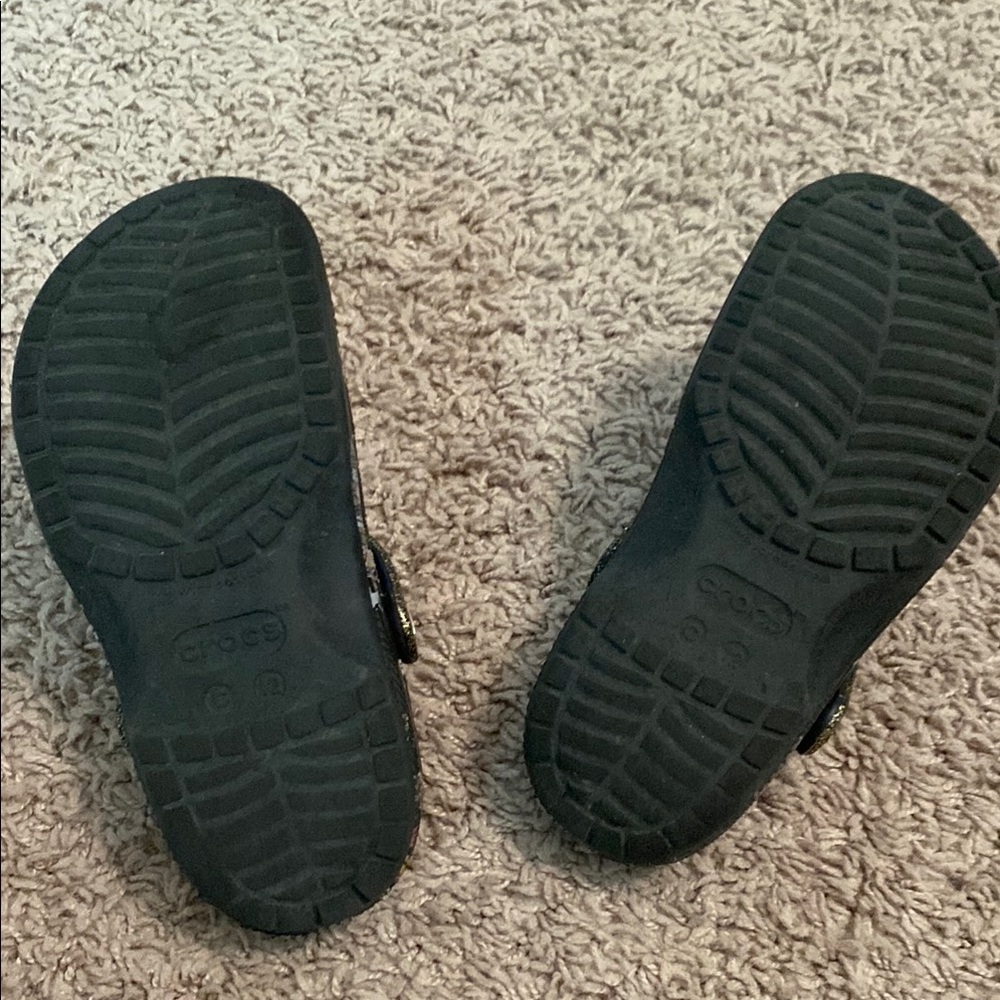 CROCS Harry Potter themed shoes - Picture 6 of 7